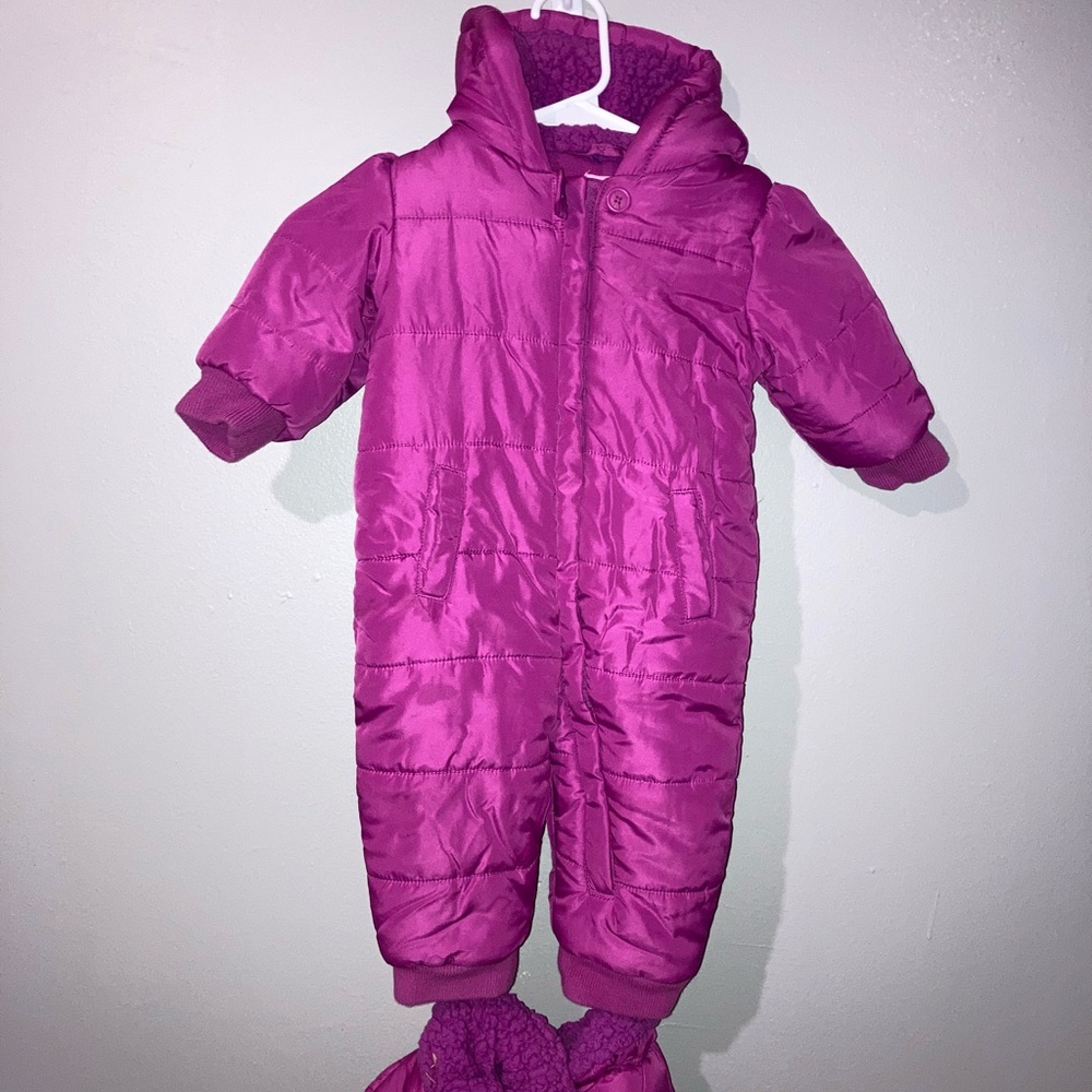 The Children’s Place Onsie with Hood 12 Months